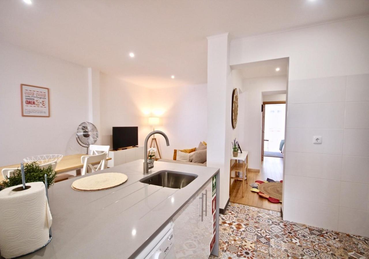 Akicity Santos Solar Apartment Lisbon